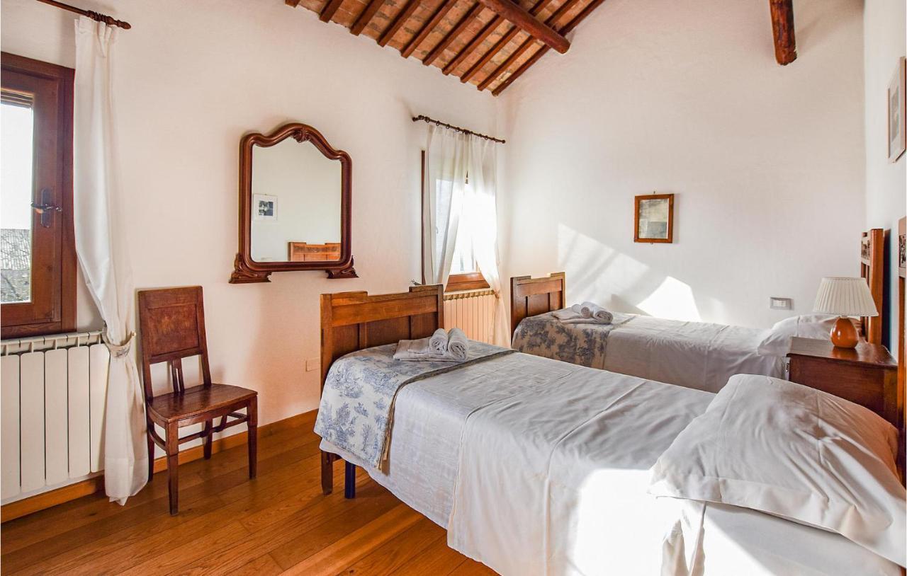 2 Bedroom Awesome Home In Taglio Di Po Ro Porto Viro Extérieur photo